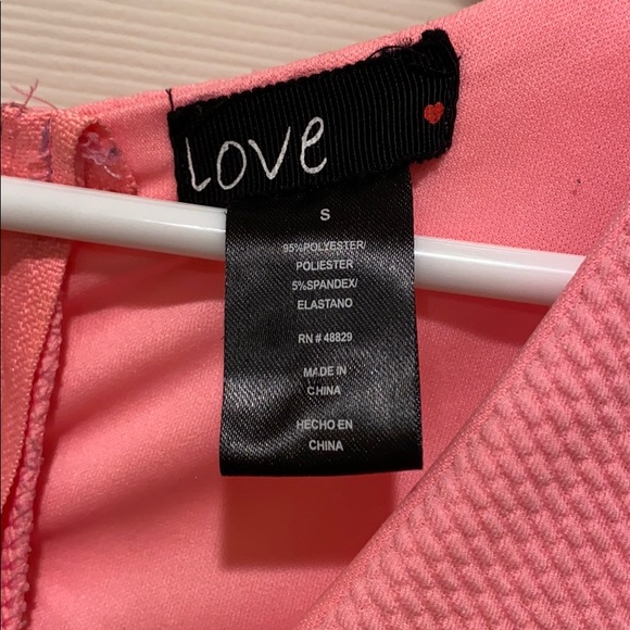 Beautiful pink rose dress like new - Picture 3 of 4